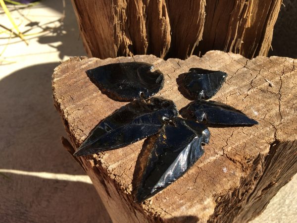 KNIFES & SWORDS black obsidian arrow head (each)