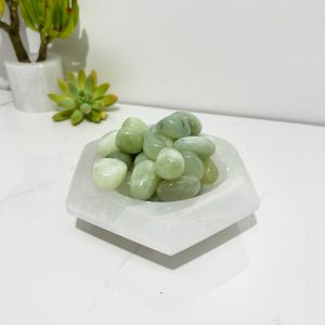Jade 2-3cm Tumbled Stone